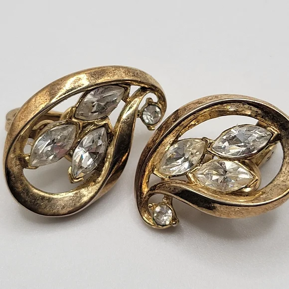 VTG Trifari Clear Rhinestones Pendant Necklace & Coordinating Earrings | SIGNED - Picture 6 of 12